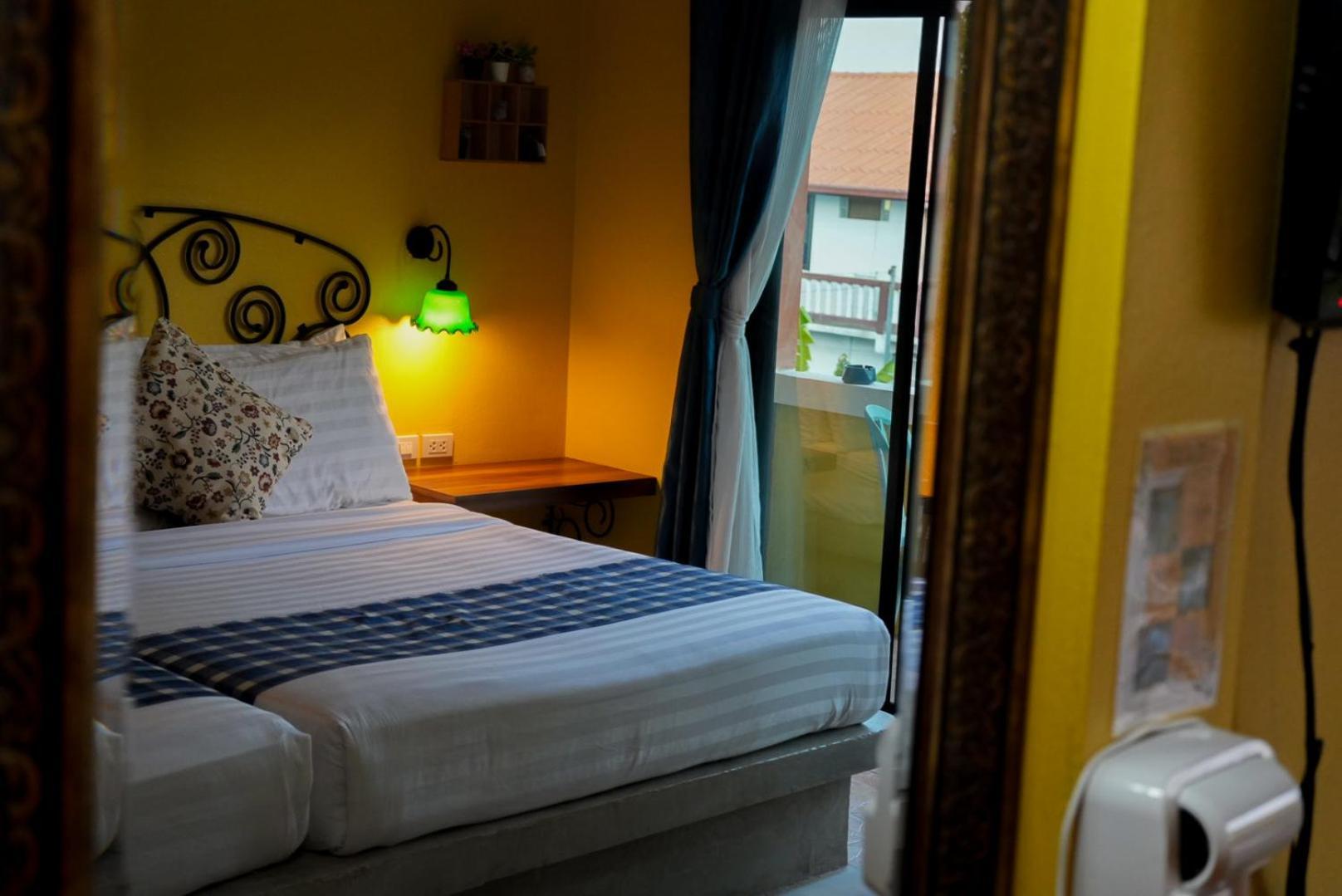 The Castello Resort Koh Larn Zimmer foto